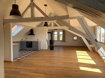Sehr schöne DG Wohnung in Essingen - Bonus bei Belegung mit 2** bzw.3*** Personen