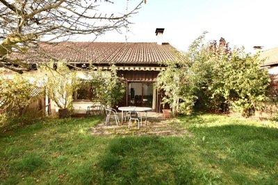 Weihnachtsgeschenk ? kl.DHH komplett unterkellert, Garten, Garage und Carport ca. 115 qm WF + Keller