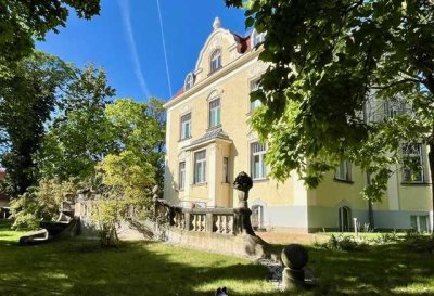Radebeul - Villa - 4 Zimmer-Wohnung im Gartengeschoss mit großer Terrasse