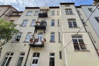 Einzeldenkmal, beste Hainlage, Mehrfamilienhaus mit Rückgebäude / Gewerbe