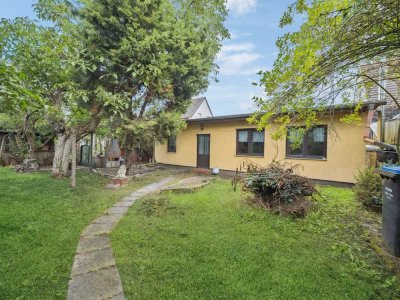 Großes Grundstück mit 2 Bungalows in der Nähe des Mittellandkanals in Haldensleben