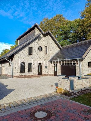 Modernes Einfamilienhaus mit offenem Wohnkonzept und idyllischer Lage im Herzen Ostfrieslands