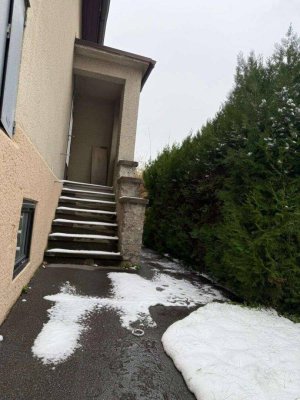 Große Villa mit 7 Zimmern, Terrasse &amp; Loggia in 1210 Wien – sanierungsbedürftig!