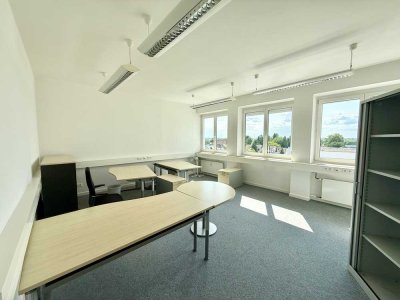 Modernisierte und helle 2,5-Zimmer-EG-Wohnung zum Wohlfühlen, neue Böden & Bad!