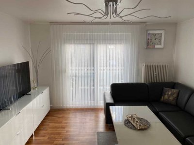Gepflegte 72m² 4-Zimmer-Maisonette-Wohnung mit Balkon und Einbauküche in Groß-Sachsenheim