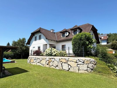 Attraktives Einfamilienhaus mit drei Wohneinheiten im Dachgeschoss – Wohnen &amp; Vermieten unter einem Dach in Ardagger