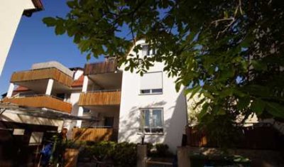 Helle 3-Zimmer Dachgeschosswohnung mit Balkon in Korntal-Münchingen