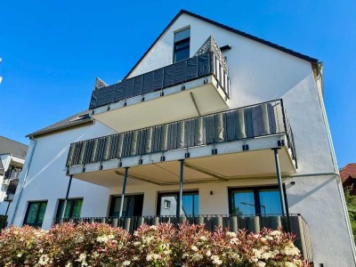 Platz an der Sonne - 2,5 Zi.- Neubau-Whg. mit riesigem Balkon, EBK und TG-Stellplatz