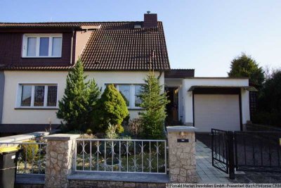 Erfurt Hochheim- Doppelhaushälfte mit Garten und 2 Garagen