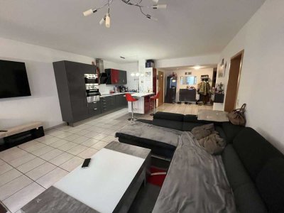 Moderne 4-ZKB-Wohnung mit Terrasse
