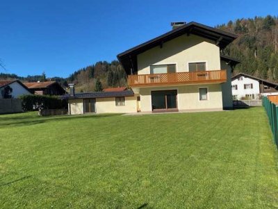 Geräumiges und preiswertes 11-Zimmer-Ein od. Mehrfamlienhaus in Sachrang im Chiemgau