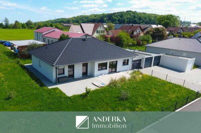 Mehr als ein Zuhause: Vielseitiger Bungalow mit Garten & Einliegerwohnung