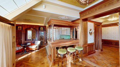 Masterpiece // Elegant Penthouse with Panoramic Views of St. Stephen's Cathedral