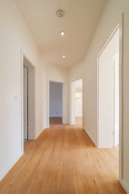 Kernsaniert mit neuen Balkon