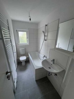 Frisch saniert - Einziehen und Wohnflühlen - in 73033 Göppingen, 2 Zi. 1.OG links, WM ca.805€