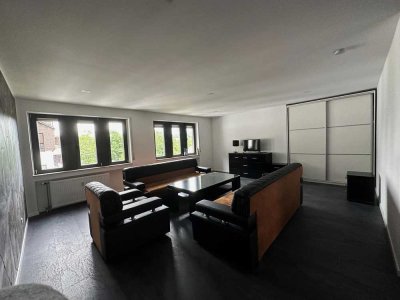 Stilvolle Maisonette-Wohnung mit Balkon und Tiefgaragenstellplatz