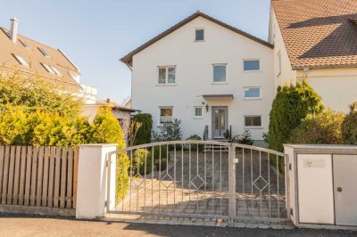 Achtung Bauträger/Eigennutzer/Anleger Landshut Nähe Zentrum: 1.092 m² Grund, bebaut mit zwei Wohnhäu