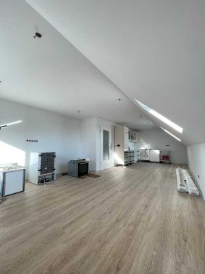 Exklusive 4-Zimmer Dachgeschosswohnung in Risum-Lindholm