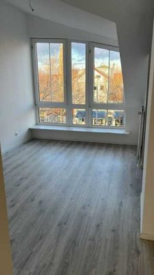 Erstbezug nach Sanierung: 4,5-Zi.-Maisonette-Wohnung mit Balkon in Reutlingen