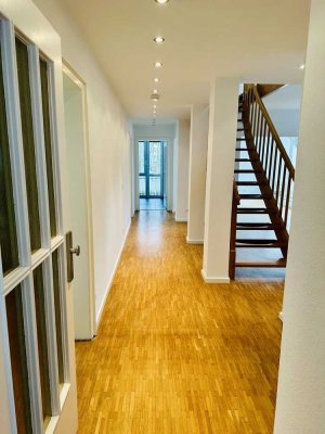 Stilvolle 5-Zimmer Maisonette-Wohnung in Gelsenkirchen Buer