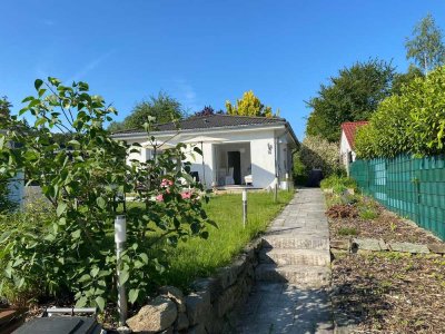 Villa mit Swimming Pool komplett möbliert