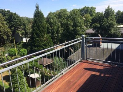 Helle, zentral gelegene Wohnung mit "ruhigem" Balkon, Nähe FH
