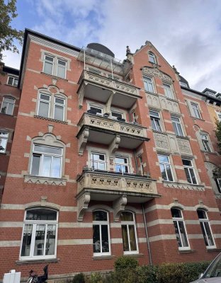 Helle 2-Raum-Wohnung in Erfurt-Löbervorstadt – Toplage mit Balkon und Stellplatz