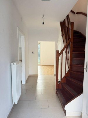 Haus mit Garten in ruhiger Lage – ideal für Familien