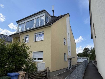 Schicke 2-Z-Wohnung - zentral in Roleber - Einbauküche!!