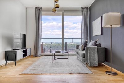 Triiiple Tower, zentral mit Grünblick direkt an Ubahn &amp; Donau, Rooftop Pool, Concierge / vieles mehr (VIE214)