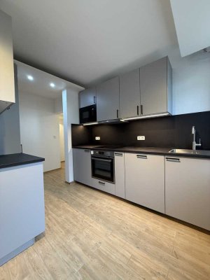 Geschmackvolle 2,5-Raum-Wohnung mit gehobener Innenausstattung mit Balkon und EBK in wiesbaden