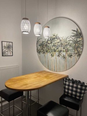 Schönes großes WG-Zimmer (voll möbliert) mitten in WÜ