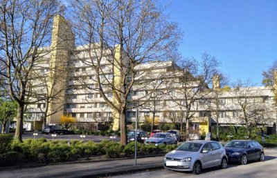 Helle 4,5 Zimmer-Dachterrassenwohnung mit toller Aussicht und geräumiger Terrasse