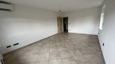 Helle - Ruhig + zentral in Misburg - Balkon - EBK - Allergiker freundlich - Klimaanlage  - Rolladen