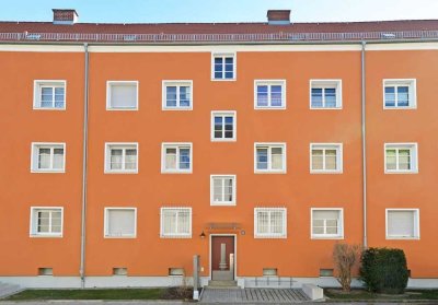 Schöne lichtdurchflutete 2-Zimmer-Wohnung mit Balkon