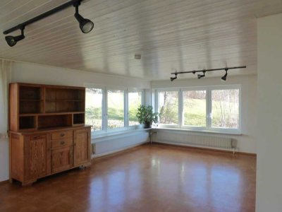 Helle und freundliche 3 Zimmer-Wohnung mit Balkon, Garten und Terrasse in Zentrumsnähe