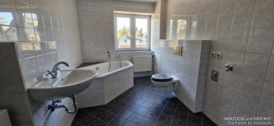 3-Raum-Wohnung in Stangengrün mit Garten & Garage und PKW-Stellplatz zu vermieten!