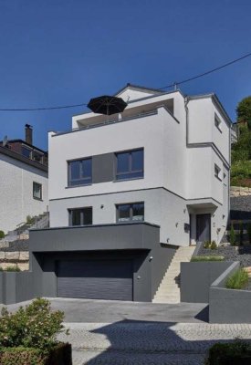 Neuwertige 2-Zimmer-Wohnung mit Balkon und Einbauküche in Winnenden