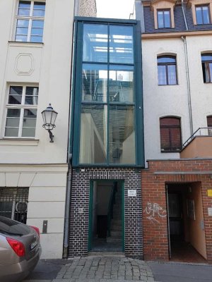 3-R-Etagenwohnung - Erstbezug nach Umbau in der City von Halle/Saale