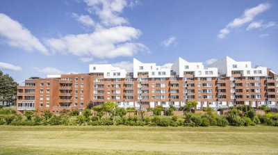 Gepflegte 2,5-Zimmer-Etagenwohnung mit Balkon und Meerblick – Beste Lage direkt an der Nordsee