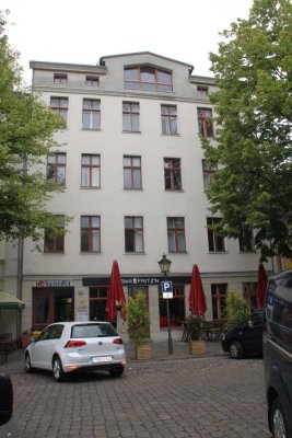 Beste Innenstadtlage - im DG, ruhige Hinterhauslage Komplettsaniert
