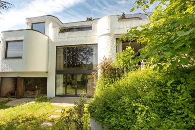 JUWEL IN STGT.-DEGERLOCH | EXKLUSIVE BAUHAUSVILLA | BESTLAGE IN PURER NATUR | TRAUM AUSSICHTSL.|POOL