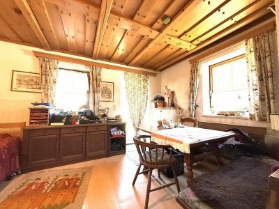Bastler aufgepasst: Gemütliches Haus mit Garten in Abtenau!