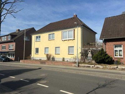 Helle 2-Zimmer-Wohnung mit Einbauküche und Fensterbad – ideal für Singles oder Paare
