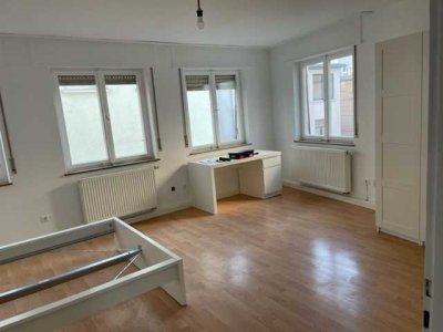Möblierte 3-Raum-Wohnung mit EBK in Heilbronn