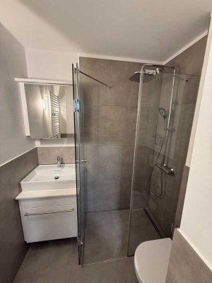 Nur an Gewerbliche Nutzer/Nutzung Erstbezug Exklusive 1,5-Zimmer-Wohnung mit lux. Innenausstattung