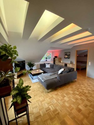 Helle 2-Zi.-Wg. mit Balkon, EBK & Stellplatz in Gröbenzell