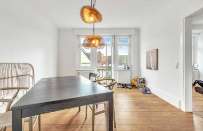 Charmante 4 Zimmer Wohnung mit 2 Balkonen