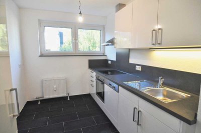 Schöne 3 Zi Wohnung mit EBK + Stellplatz an Paar oder Einzelperson
