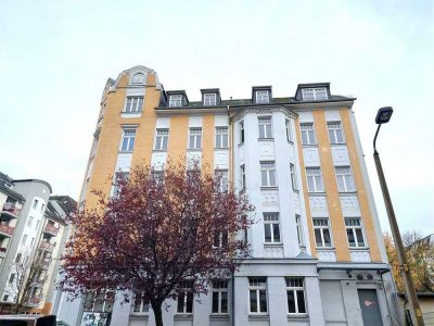 Große 2-Raum Wohnung mit Balkon auf dem wunderschönen Kaßberg - Einbauküche auf Wunsch